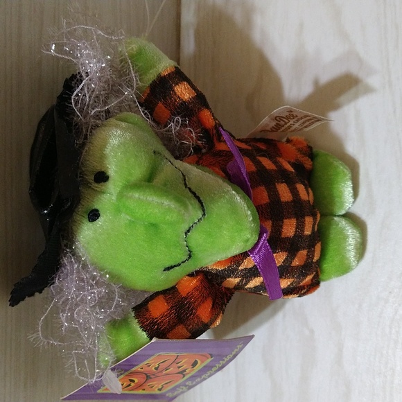 Lot of 3 Halloween Crafts, Witch Cup, Plush Doll & Ornament - Picture 6 of 9